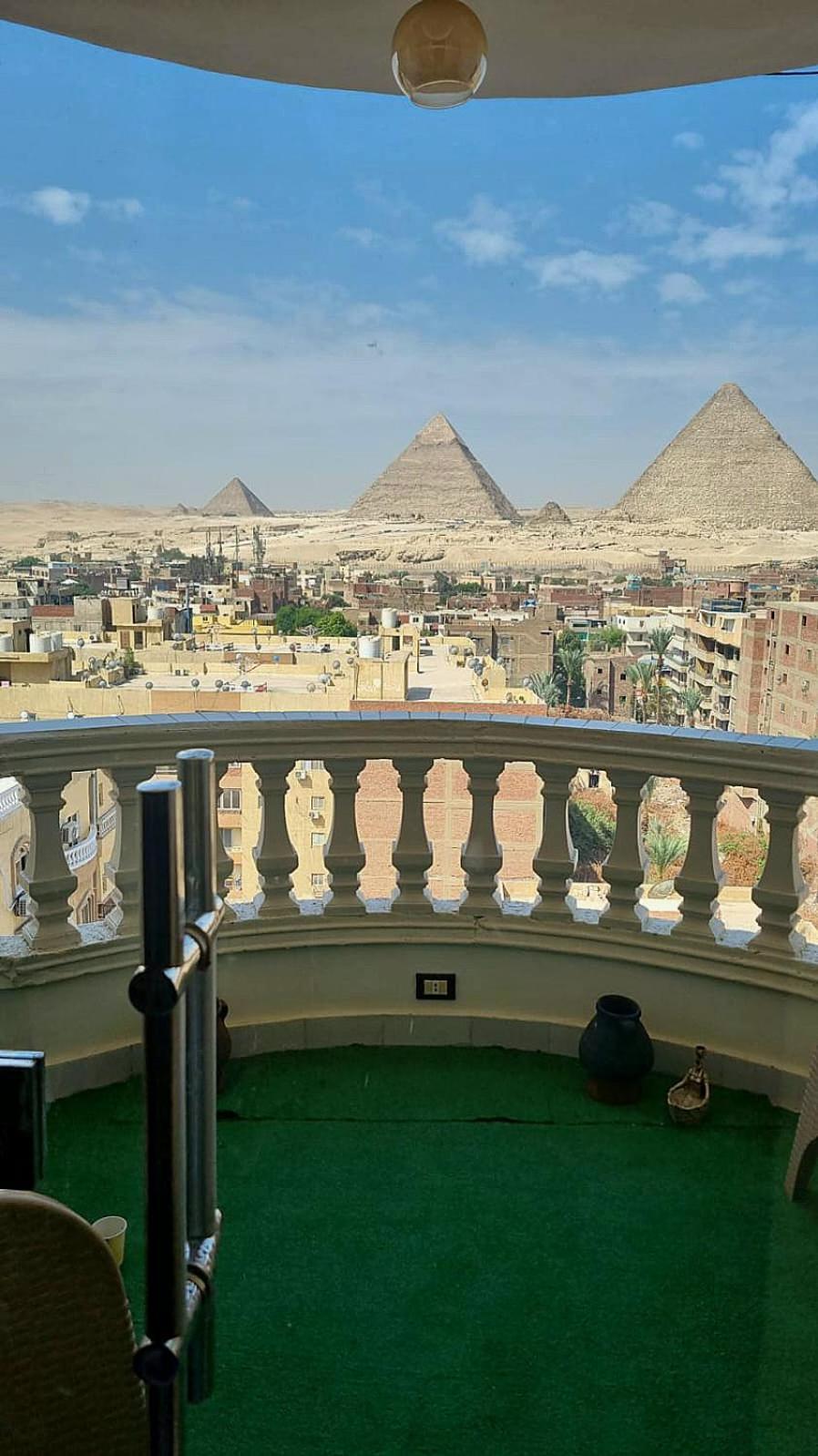 Apartment Pyramids-view *